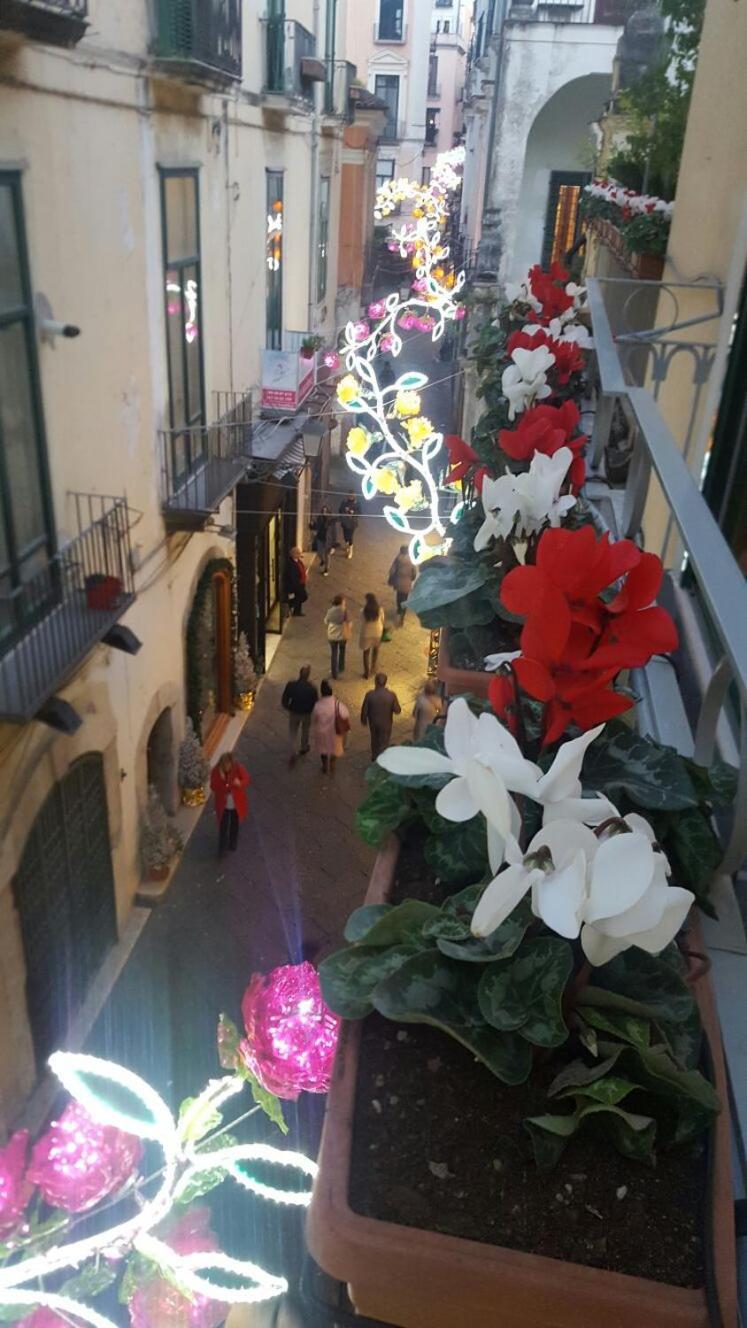 Boutique Apartment Al Duomo Salerno Exterior foto