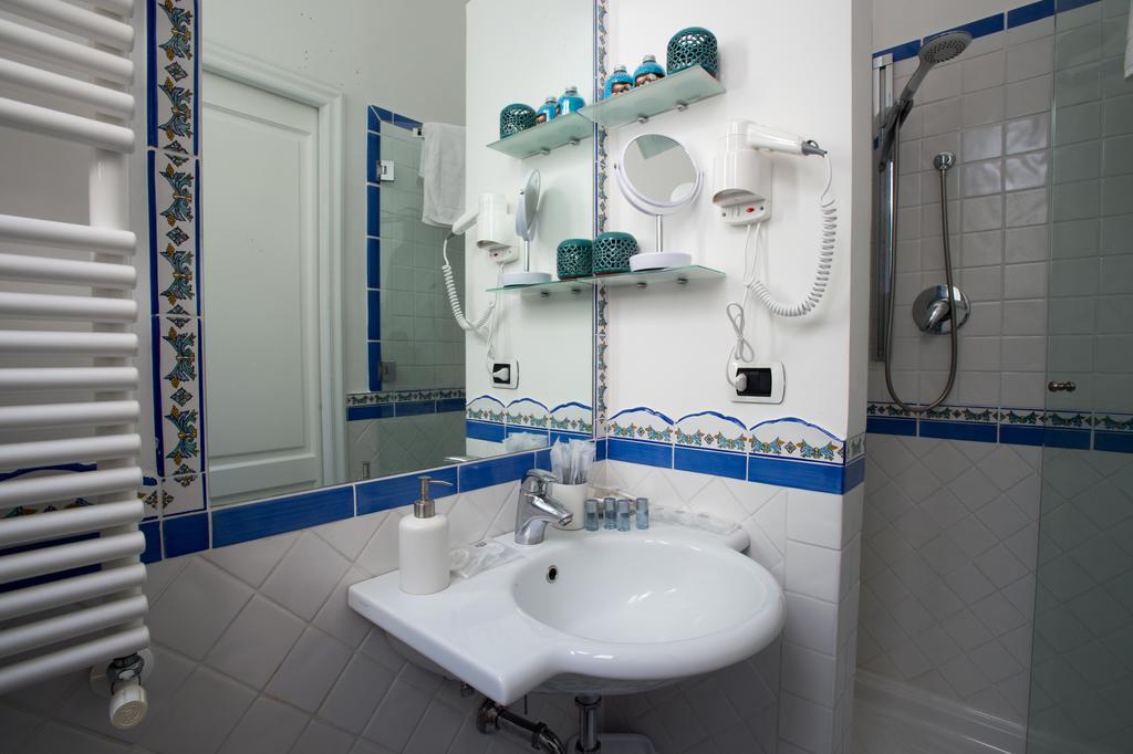 Boutique Apartment Al Duomo Salerno Exterior foto